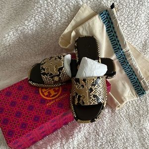 Tory Burch NWT Doublet Sport Slide - Stamped Snake Printed Leather - Size 6 US